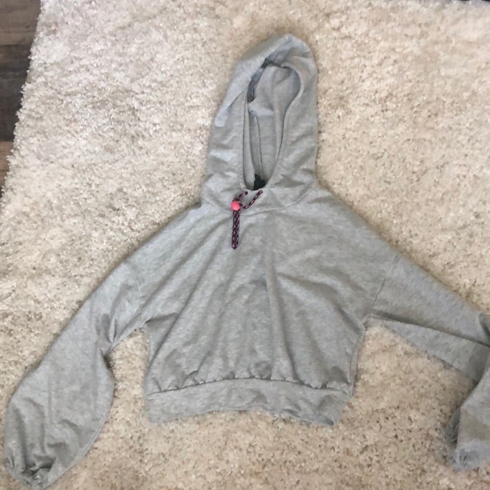 Cropped hoodie